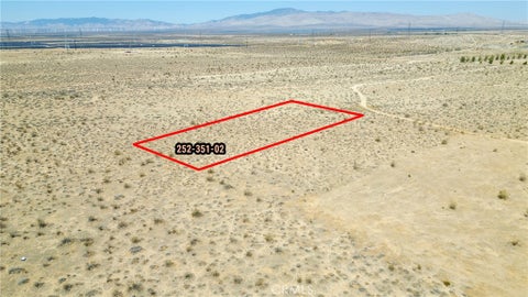 Photo of 0 PTN OF SE1/4 SEC18 T9 R13 EXCL OF MR, Rosamond, CA 93560 (MLS # SR26218216)