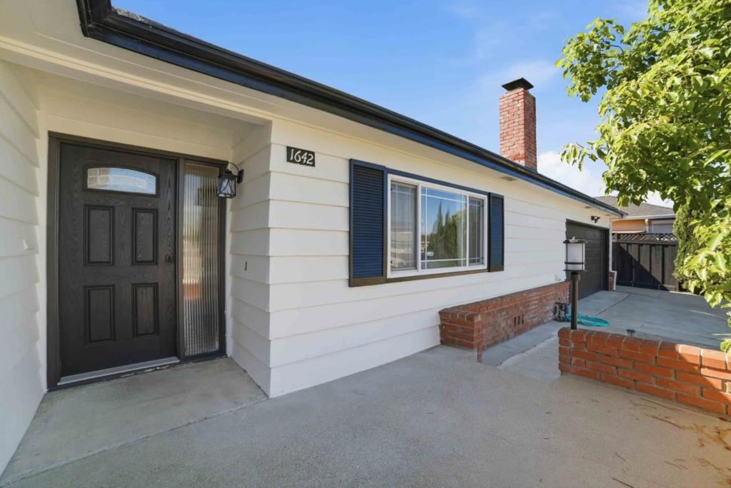 1642 Glenville Drive