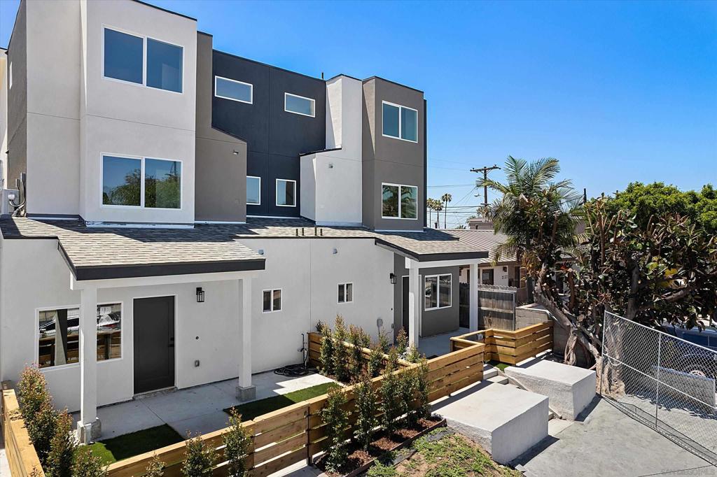 2139 Balboa Ave