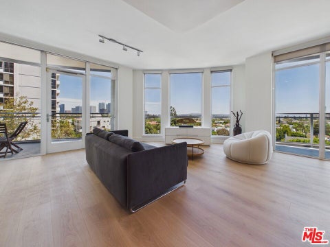 Photo of 10700 Wilshire Boulevard #609, Los Angeles, CA 90024 (MLS # 26852607)