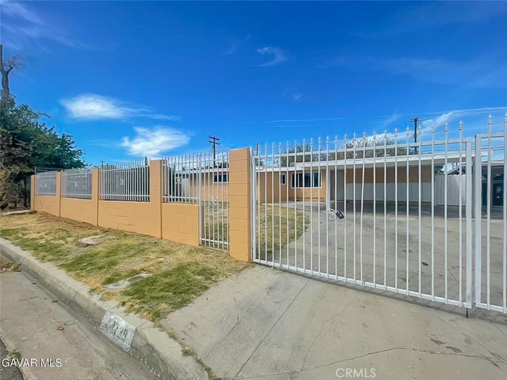 44739 3rd E