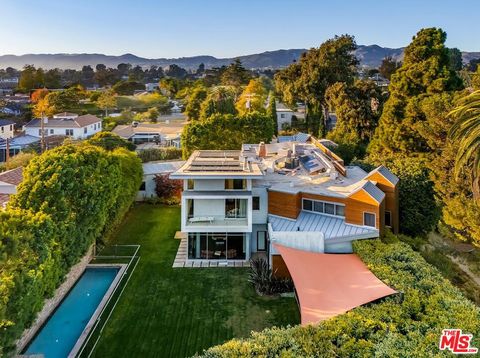 831 Georgina Avenue Santa Monica CA 90402
