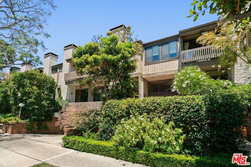 Photo of 1844 Midvale Avenue #4, Los Angeles, CA 90025 (MLS # 25561533)