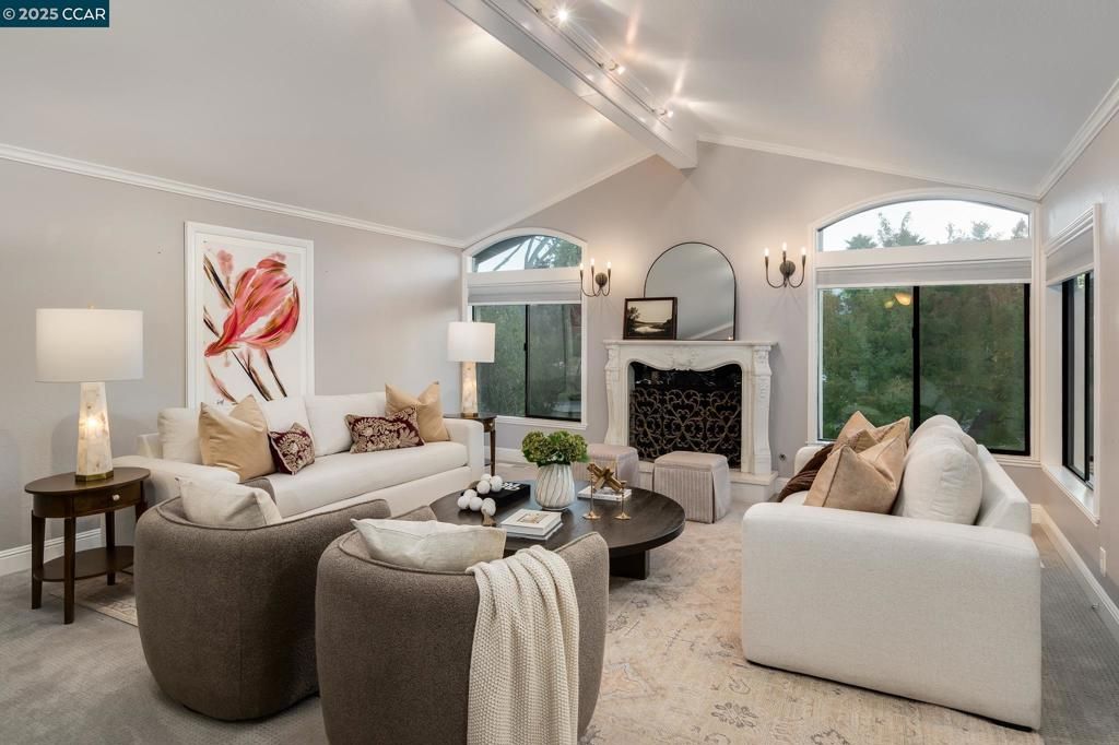 Photo of 13 Kemp Ct Ct, Alamo, CA 94507 (MLS # 41114434)