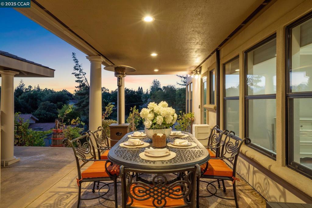 ROUNDHILL - Residential