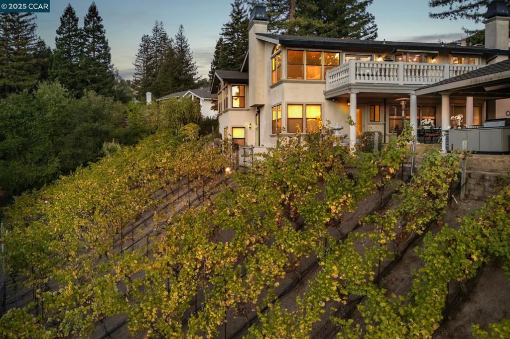 ROUNDHILL - Residential