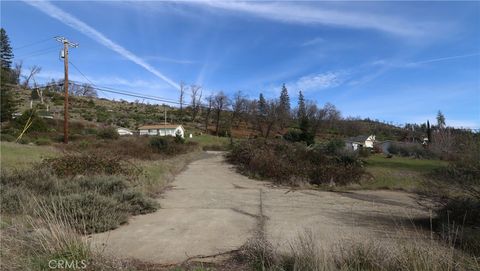 Photo of 15057 E Hoberg Drive, Cobb, CA 95426 (MLS # LC26037876)