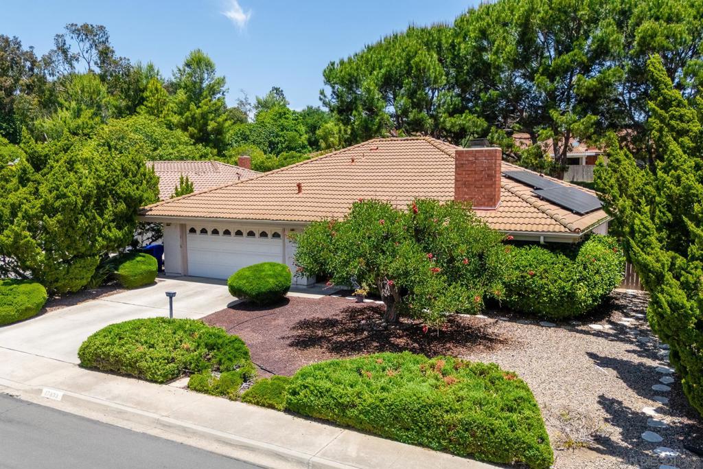 Single-level home located in the Oaks North community. Situated on a cul-de-sac, the property features engineered wood flooring in the living room, hallway, and dining area; tile in the kitchen; and carpet in the bedrooms. The living room includes a fireplace. Recent updates include newer doors and windows. Low-maintenance yard. Well-maintained overall. Convenient location close to shopping, dining, and recreational amenities. Welcome to this well-maintained single-level home nestled in the desirable Oaks North community. Located on a peaceful cul-de-sac, this charming residence offers comfort, convenience, and low-maintenance living. Step inside to find engineered wood flooring flowing through the spacious living room, hallway, and dining area, creating a warm and inviting atmosphere. The living room features a cozy fireplace—perfect for relaxing evenings. The kitchen is finished with durable tile flooring, while the bedrooms are comfortably carpeted. Enjoy the benefits of newer doors and windows, ensuring energy efficiency and a fresh, updated look. The private yard is designed for easy upkeep, allowing more time to enjoy the beautiful Southern California lifestyle. Conveniently located near shopping, dining, and recreational amenities, this home offers both tranquility and accessibility.