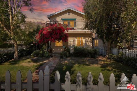 Photo of 1421 W Clark Avenue, Burbank, CA 91506 (MLS # 25616905)