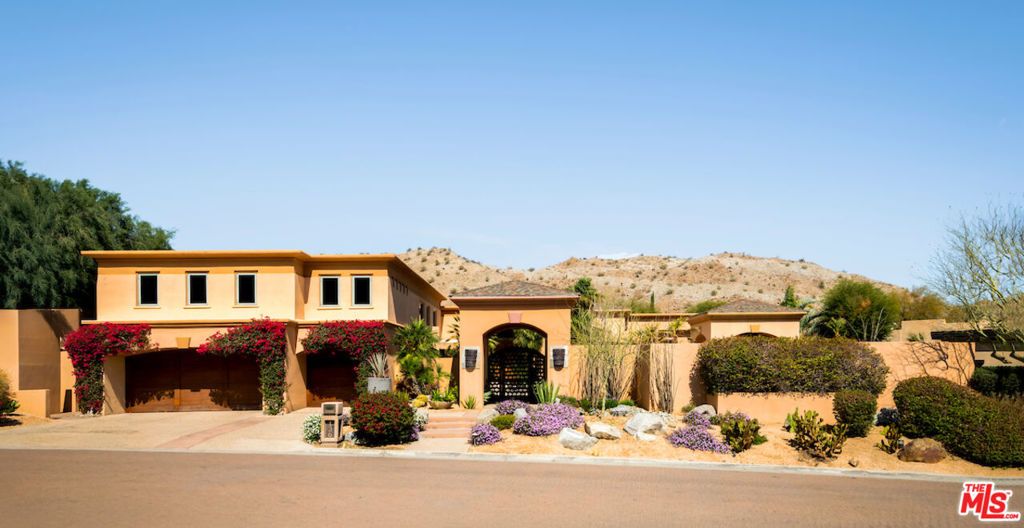 Photo of 136 Netas Drive, Palm Desert, CA 92260 (MLS # 25599873)