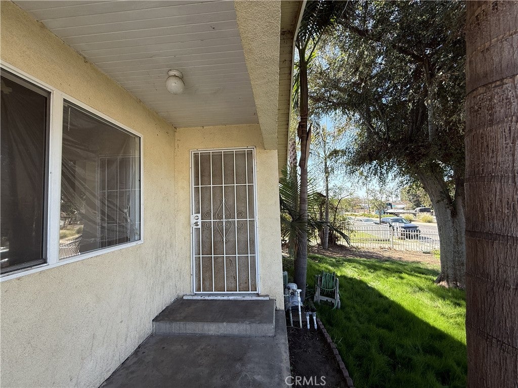 11912 Carmenita Road