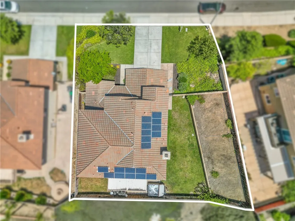 Riverside, California 92503, United States, 5 Bedrooms Bedrooms, ,3 BathroomsBathrooms,Residential,Active,132079