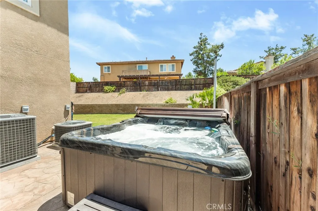 Riverside, California 92503, United States, 5 Bedrooms Bedrooms, ,3 BathroomsBathrooms,Residential,Active,132079