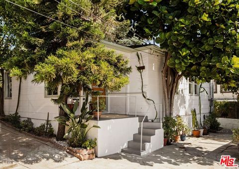 Photo of 2510 1/2 Arthur Street, Los Angeles, CA 90065 (MLS # 26838643)
