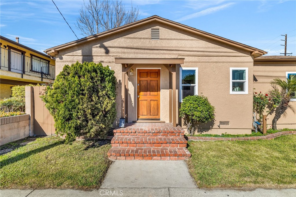 17105 Woodruff Avenue