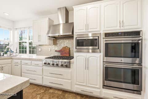 Tiny photo for 2424 Springbrook Street, Thousand Oaks, CA 91362 (MLS # 226003763)