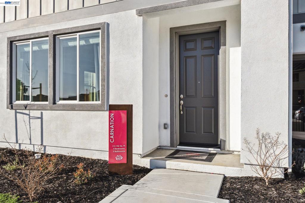 Photo of 2412 Golden Way WAY, Fairfield, CA 94533 (MLS # 41147902)
