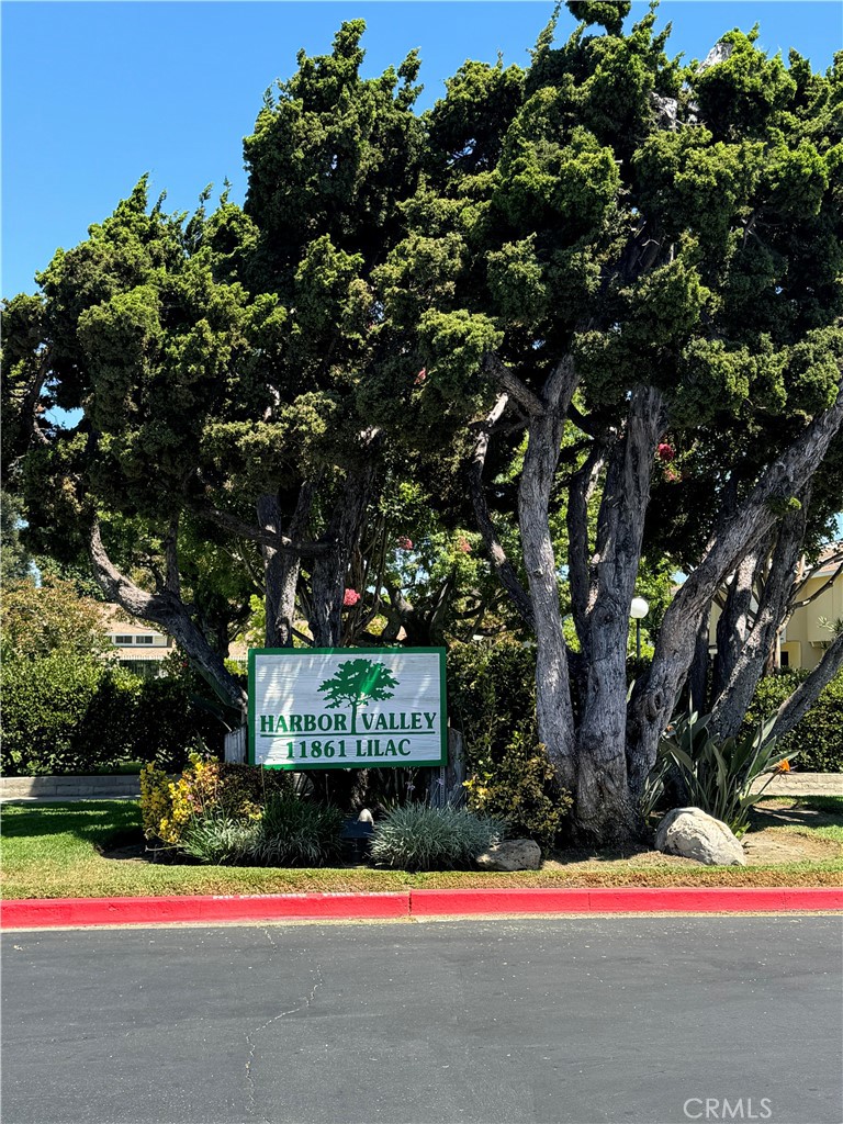 15880 Bogart Court