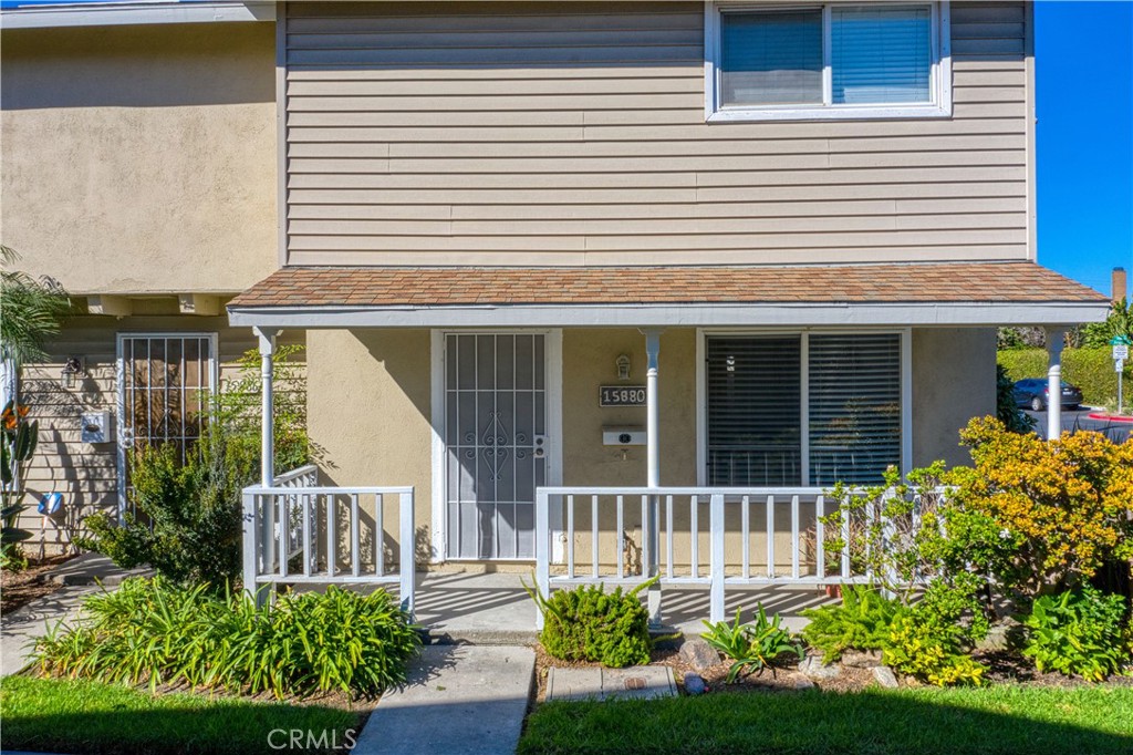 15880 Bogart Court