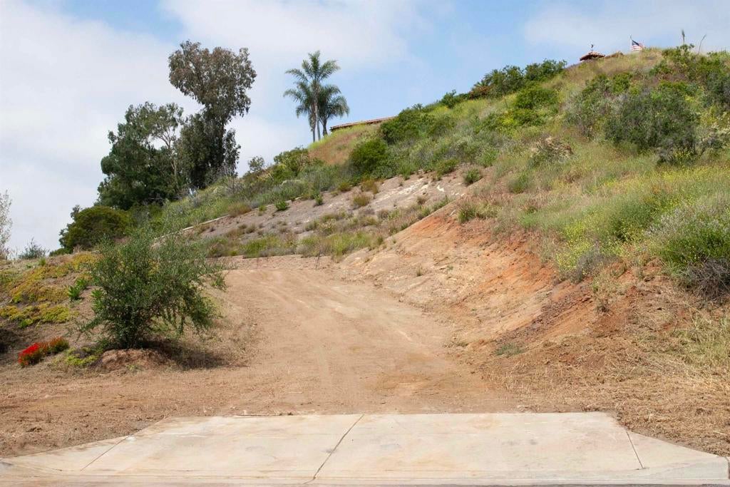 132 Luzeiro Drive
