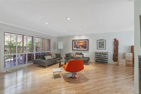 Photo of 9639 Via Torino, Burbank, CA 91504 (MLS # BB26040741)