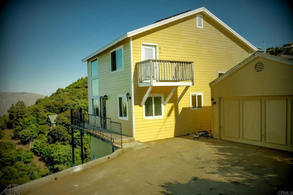 3305 Oakwood Drive