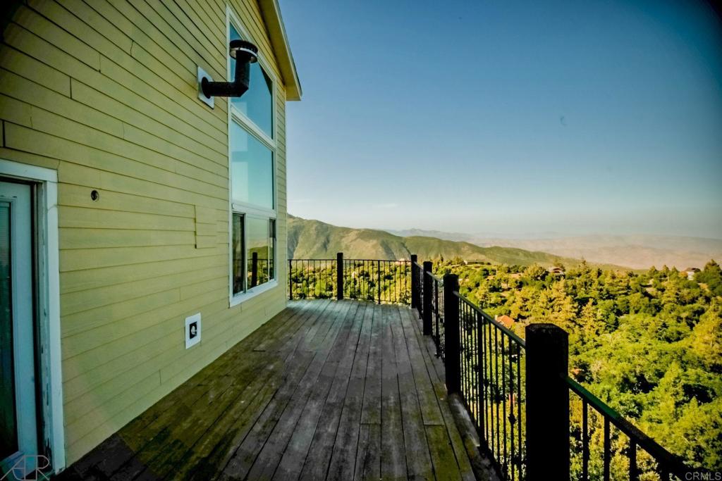 3305 Oakwood Drive