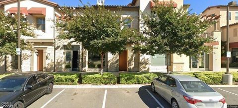 Photo of 202 Village Commons Blvd #15, Camarillo, CA 93012 (MLS # V1-33865)