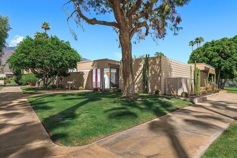 Photo of 387 Desert Lakes Drive, Palm Springs, CA 92264 (MLS # 219134756PS)