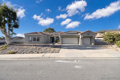 Photo of 2954 SAGE VIEW DR, Alpine, CA 91901 (MLS # 260021566SD)
