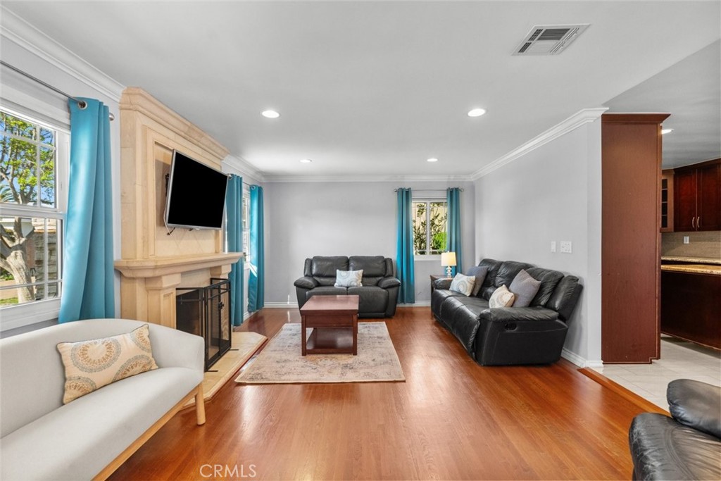 10105 Landseer Street