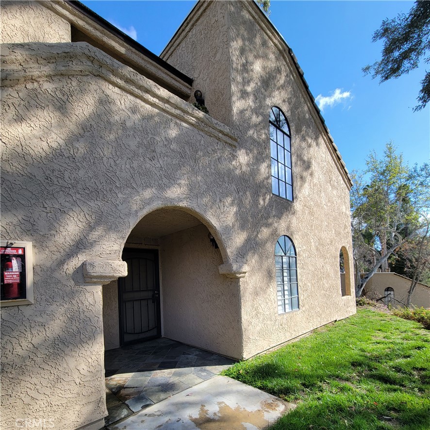 Welcome to 600 Central Ave, Unit #381. Nestled in the highly desirable Canyon Crest neighborhood of Riverside. Private patio, 1 bedroom, 1 bathroom, bottom level unit surrounded by mature trees for privacy. 1 car detached garage plus guest parking. Sparkling community pool, outdoor grilling area, and laundry facility. Minutes to UC Riverside and Canyon Crest Towne Center with shops, dining, Starbucks, banks, and other services. Quick access to Highways 60, 91, and 215 puts downtown or San Bernardino within reach in no time.