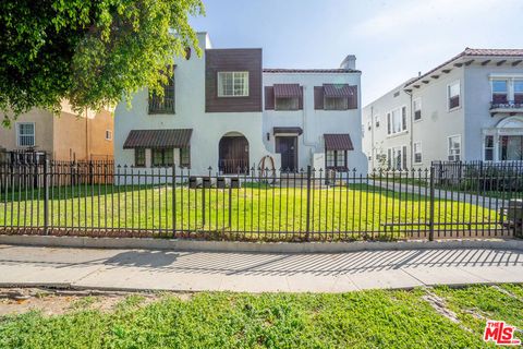 Photo of 162 S Berendo Street, Los Angeles, CA 90004 (MLS # 26659383)