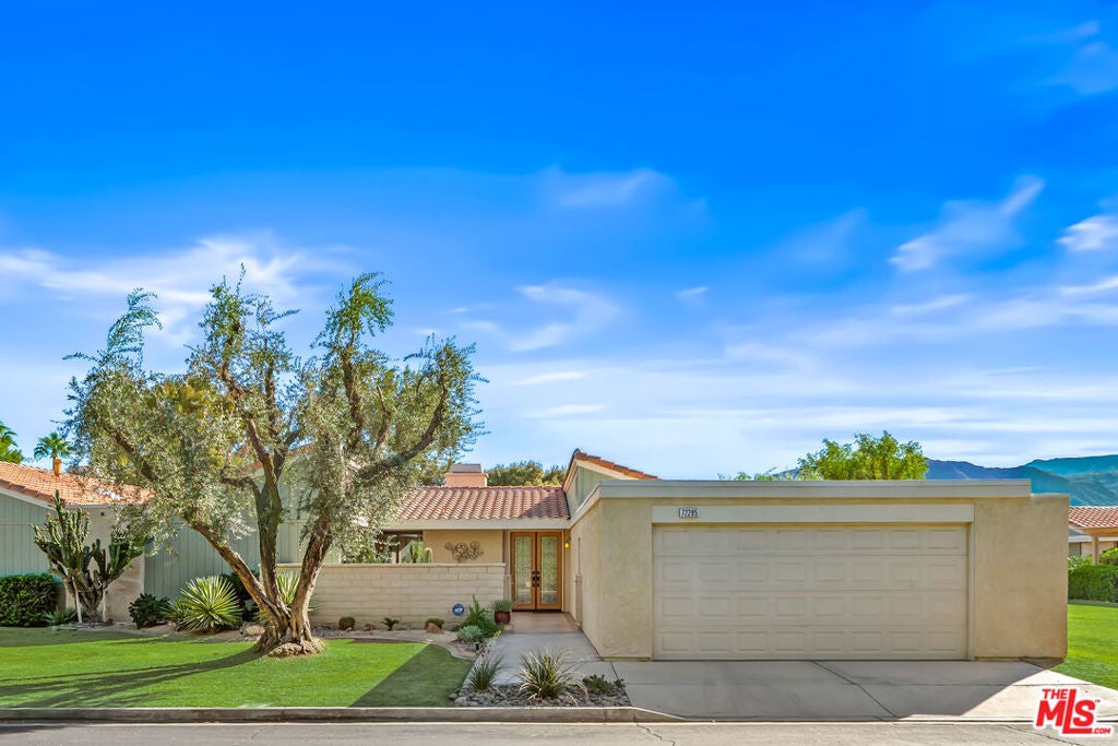 72285 Roxbury Drive