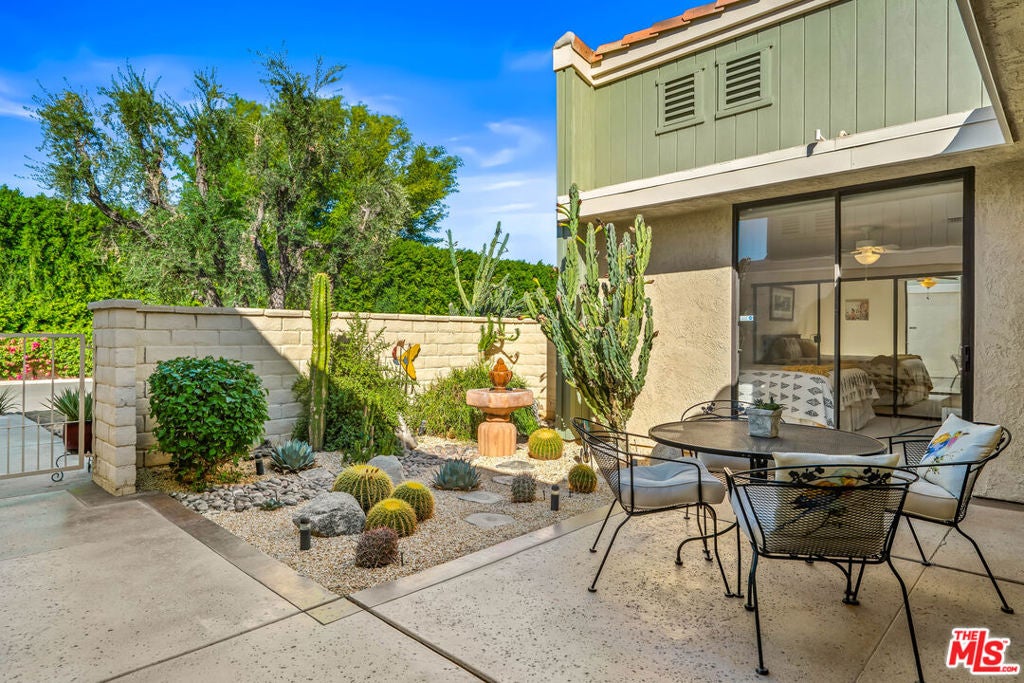 72285 Roxbury Drive