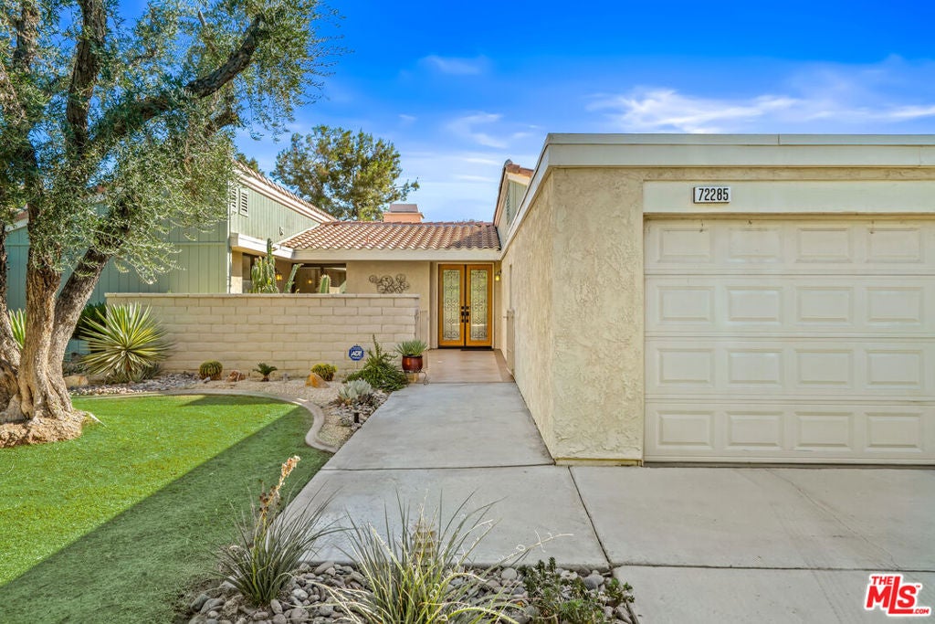 72285 Roxbury Drive