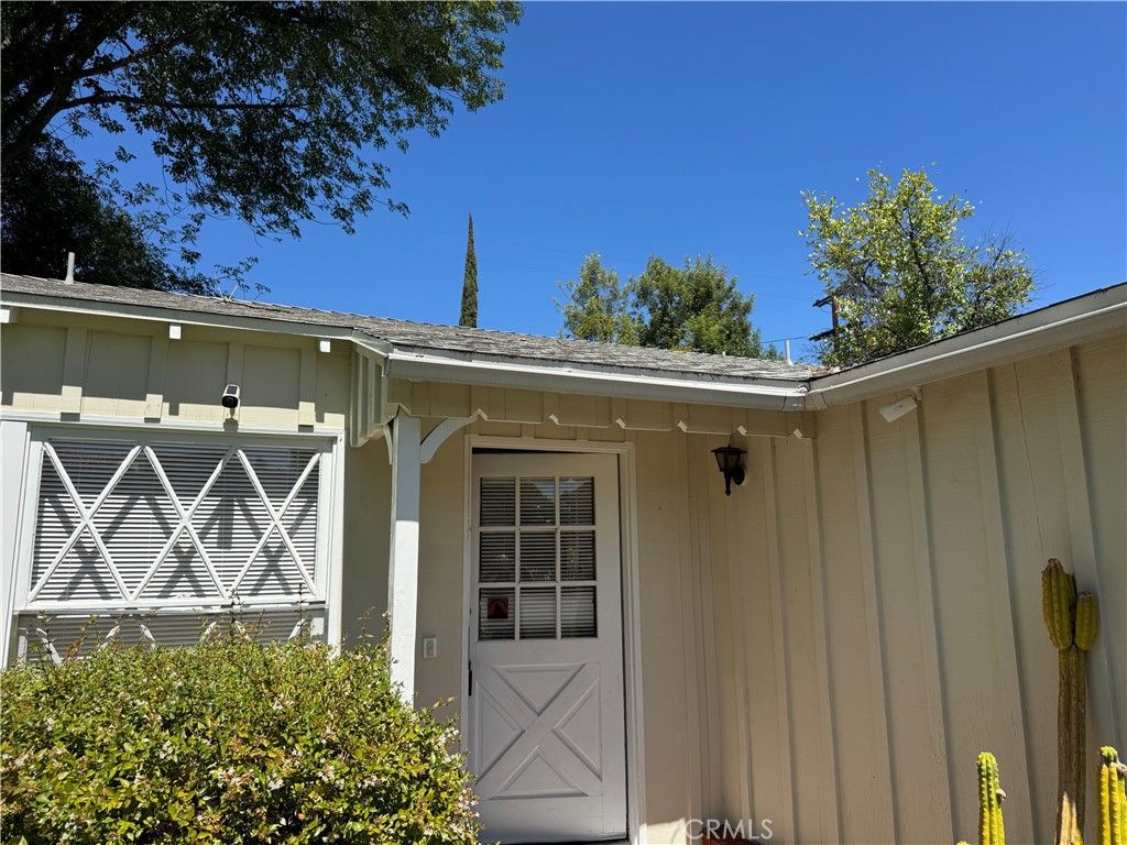 Photo of 23247 Leonora Drive, Woodland Hills, CA 91367 (MLS # CV25183662)