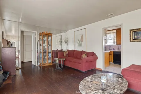 1701 N Paulsen Ave, Compton, CA 90222 - MLS#: PW25265020