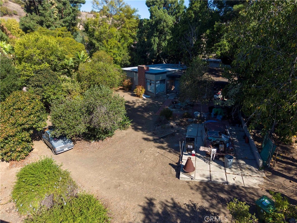 3927 Harriman AVE
