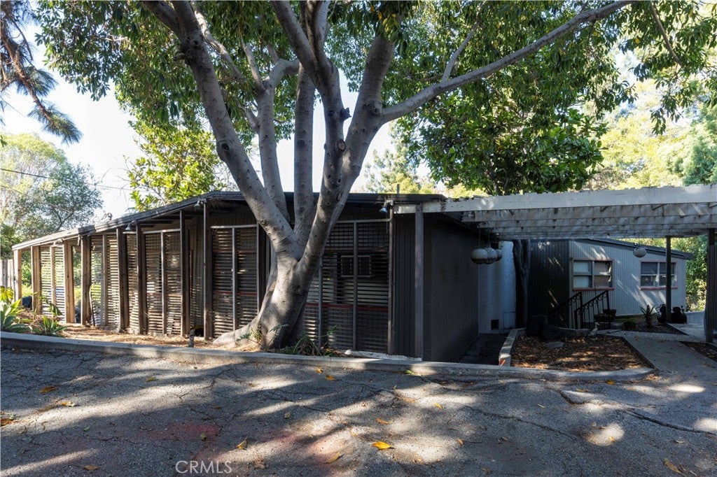 3927 Harriman