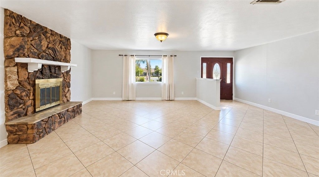 15939 Mojave