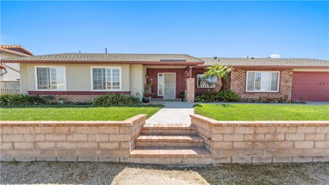 Photo of 11658 Del Sur DR, Jurupa Valley, CA 91752 (MLS # CV26200597)