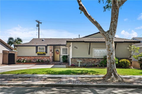 Photo of 852 Kallin Avenue, Long Beach, CA 90815 (MLS # PW26227864)