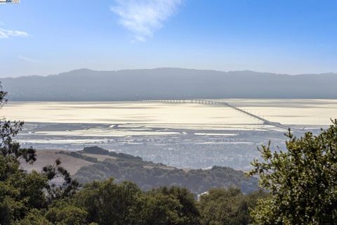 Photo of 29 Country Club Dr Dr, Hayward, CA 94542 (MLS # 41111972)