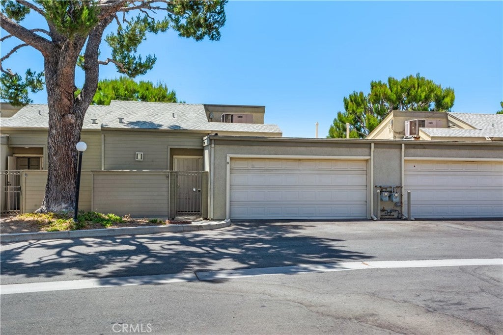 15794 Midwood Drive