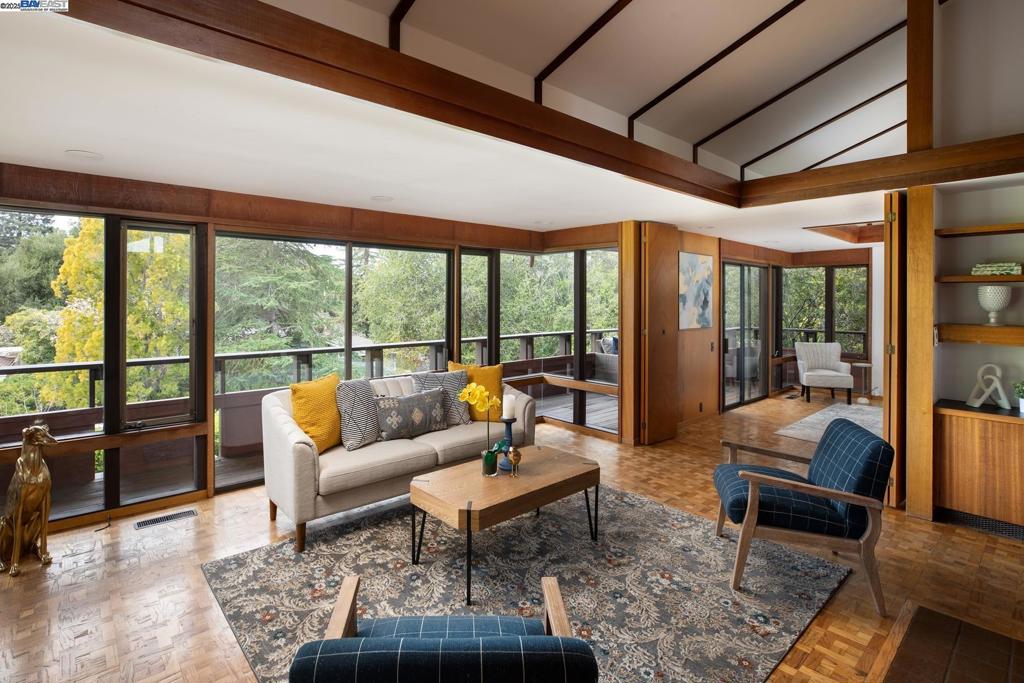 Properties 4 866 Tolman Dr