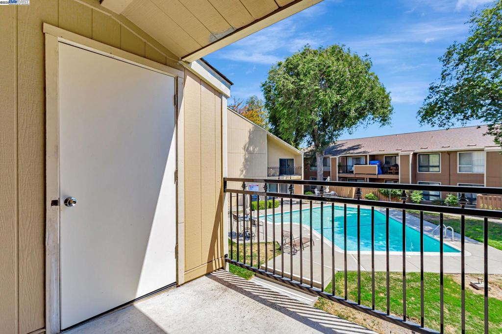 VINTNERS - Residential