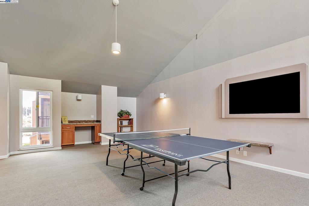 VINTNERS - Residential