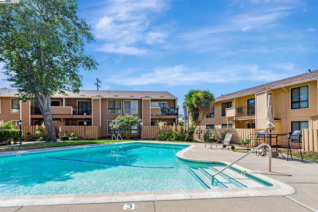 VINTNERS - Residential