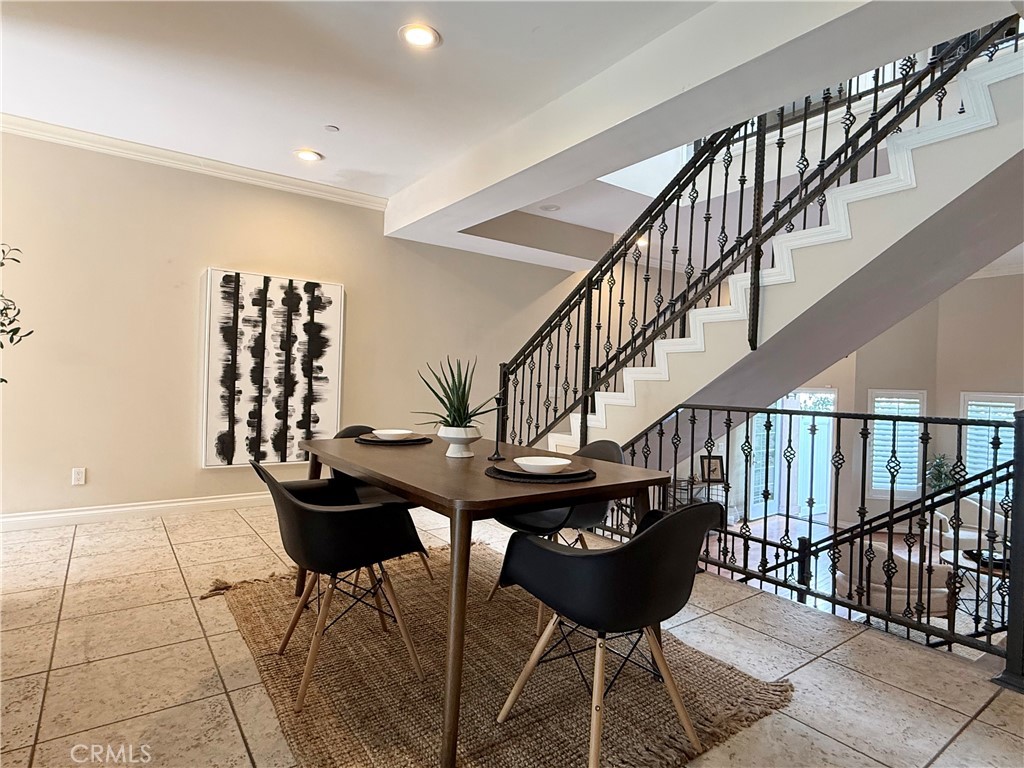 Agoura Country Townhomes (838) - Residential